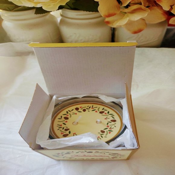 YEW Essence Oil Scented Soy Candle 6 Oz Brand NEW - Picture 5 of 6